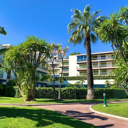 Studio Front De Mer, 30m2 Piscine & Mer דירה *