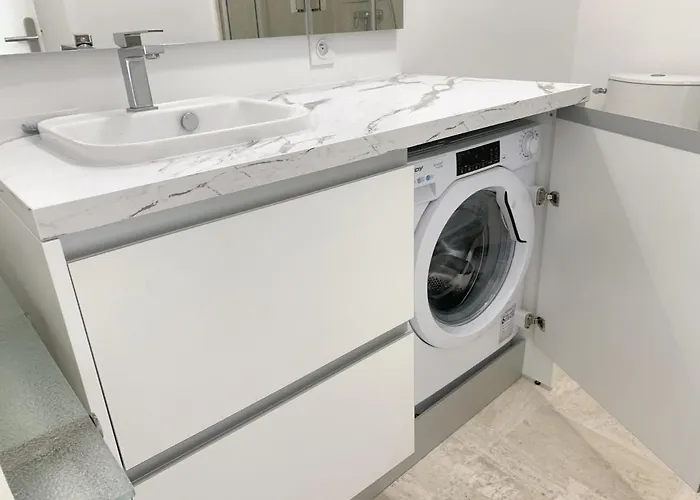 Front De Mer, 30m2 Piscine & Διαμέρισμα Κάννες