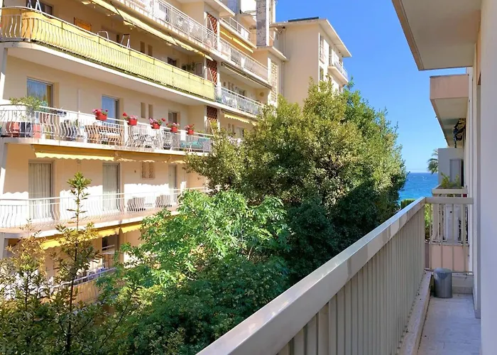 Front De Mer, 30m2 Piscine & Διαμέρισμα Κάννες